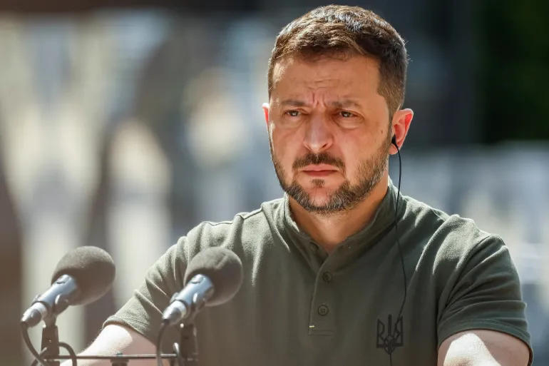 ვოლოდიმირ ზელენსკი – რუსეთის ტერიტორიაზე 117 დრონი გამოვიყენეთ, თამამად შეგვიძლია ვთქვათ, ეს აბსოლუტურად უნიკალური ოპერაცია იყო – “ოფისი“ “ეფ-ეს-ბე“-ს დირექტორატის გვერდით გვქონდა