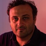 ზურაბ ვარდიაშვილი: გავედი ეზოში და ის მომენტი გადავიღე როცა მანდატურებმა ნოდარი გარეთ გამოისროლეს. ეს დაინახა მატიაშვილმა და მეცა