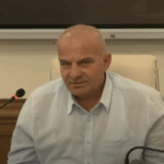 400 ჭურვიდან, ალბათ 60 დავხარჯეთ, ისიც იმისთვის, რომ იმიტაცია შეგვექმნა, მთლად რომ არ გვესროლა, კატასტროფა იქნებოდა ჩვენთვის, რადგან კაციჭამიები გველოდებოდნენ უკან