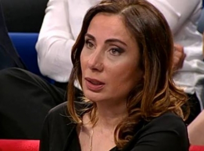 ,,გინდა აჯანყდით, გინდა ყირაზე გადადით, გინდა მიწაზე იხოხეთ. გვკიდიხართ! არ წაიღეს მართლა ტვინი?!” – ნინო ჯანგირაშვილი