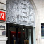 They condemn the arrest of civil activists and opposition leaders in the London School of Economics and Political Sciences and London Business School graduates