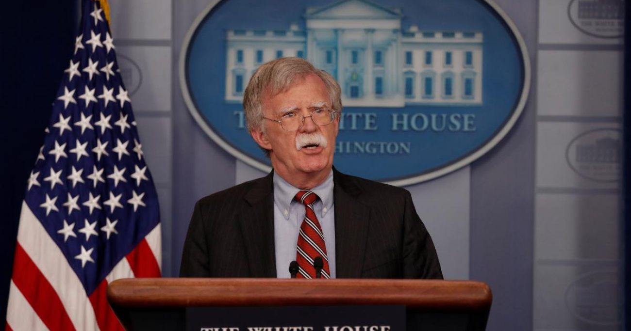 FBI ტრამპის ეროვნული უსაფრთხოების ყოფილი მრჩევლის, ჯონ ბოლტონის სახლში ჩხრეკას ატარებს