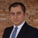 მათე ხვედელიძე: აი, იმ წამსვე, როგორც კი დასავლეთი რეგიონიდან გავა (პრორუსულ ორბიტაზე უკვე ვართ), საქართველო ხდება ყველა მეზობლის ბუნებრივი მტერი და მეზობლები მოგვეპყრობიან როგორც მტრებს