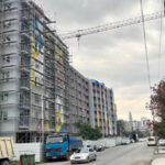 საცხოვრებელი კომპლექსის I სართულის სივრცეში საჯარო სამსახურის ოფისის მოწყობაზე საპროექტო-სახარჯთაღრიცხვო დოკუმენტაციის შედგენაზე“ მუნიციპალურ ინსპექციას 25 ათასი ლარიანი აქვს გამოცხადებული.