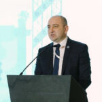 „არაბუნებრივად მაღალი ხელფასები მენეჯმენტისთვის“ – ირაკლი ლექვინაძე წარსულში მედიკამენტების მაღალი ფასის კიდევ ერთ მიზეზს ასახელებს