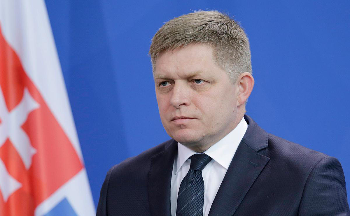 რობერტ ფიცო – როგორც არ უნდა დასრულდეს სპილოების საუბარი 15 აგვისტოს, ბალახი – უკრაინა – დაზარალდება