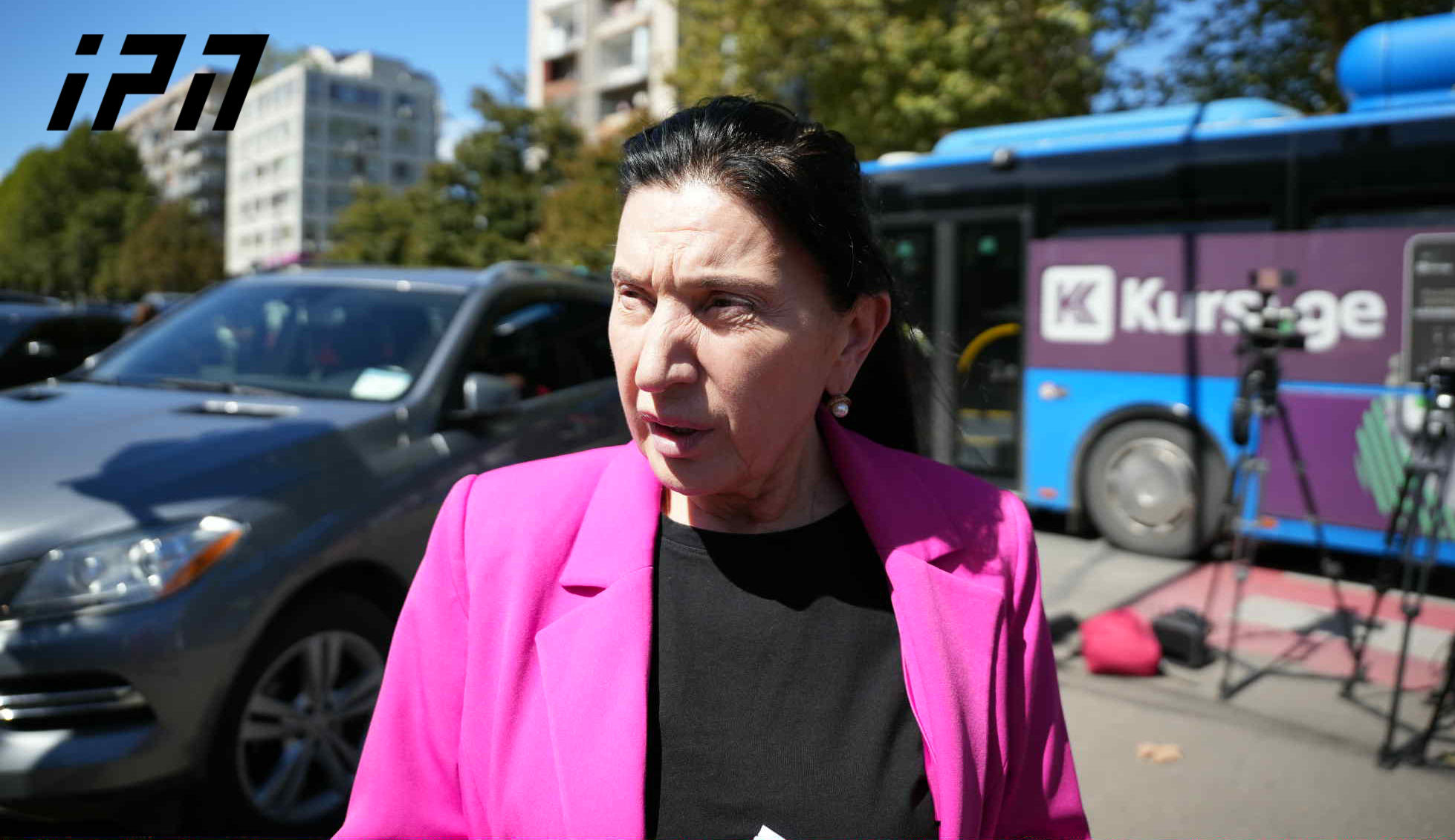 დაკავებული უკრაინის მოქალაქის, ტრაილერის მძღოლის ადვოკატი – ჩვენებაში 4 ოქტომბერთან კავშირზე საუბარი არ არის – ამბობს, რომ ორი მაღალჩინოსანი მივიდა და გამოატანა ორი ყუთი – რეგულარულად დადიოდა საქართველოში და ამიტომ გამოიყენეს