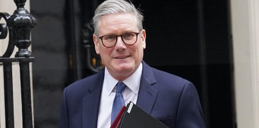 კირ სტარმერი – ხალხს აქვს მშვიდობიანი პროტესტის უფლება, მაგრამ ჩვენ არ შევეგუებით თავდასხმებს პოლიციელებზე ან იმ ადამიანებზე, რომლებიც ქუჩებში შიშს გრძნობენ წარმომავლობის ან კანის ფერის გამო