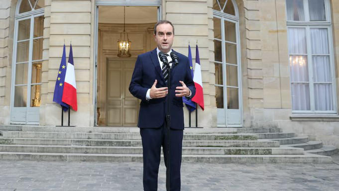 საფრანგეთის ახალდანიშნული პრემიერ-მინისტრი სებასტიან ლეკორნუ გადადგა