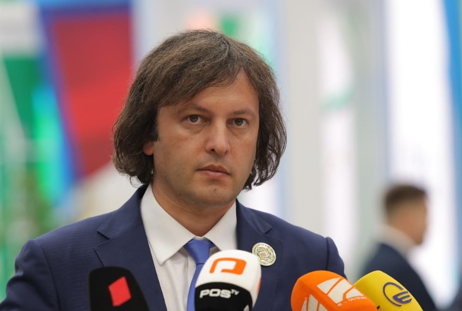 ჩვენ პასუხისმგებლობა უნდა ავიღოთ დიპლომის ხარისხზე, ყველა უნივერსიტეტი, როგორც სახელმწიფო, ისე კერძო, დიპლომს გასცემს სახელმწიფოს სახელით, თუმცა ერთი დიპლომის ხარისხი არის დაბალი, მეორის – მაღალი, ყველა თანაბრად გაიცემა სახელმწიფოს სახელით, ამიტომ, ვფიქრობთ, ხარისხის მართვის სისტემა საჭიროებს თვისებრივ გაუმჯობესებას და დახვეწას