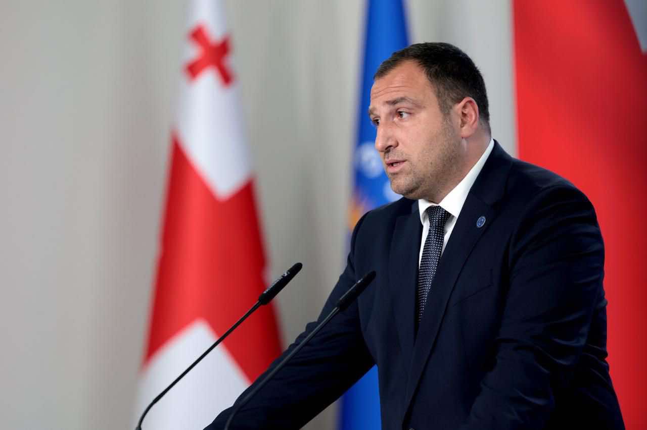 „ნაცებმა“ თავიანთ უფროსებთან გაიარეს კონსულტაციები და მიიღეს დავალება, რომ გვიჩივიან, თუმცა, ისინი და მათი პატრონები უნდა დაელოდონ მთავარ პროცესს, რომელიც მალე გაიმართება საკონსტიტუციო სასამართლოში