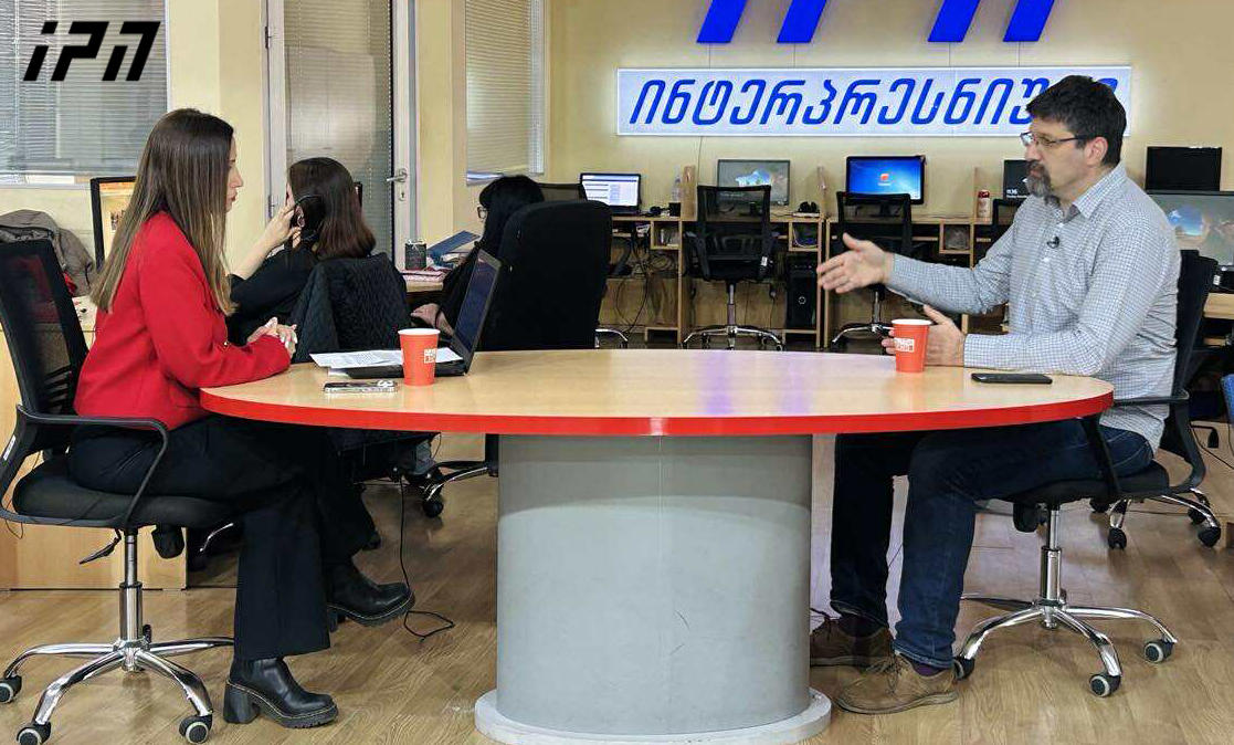 სიმონ ჯანაშია – ირაკლი ოქრუაშვილის საქმეზე კითხვა უნდა დავსვათ ასე: რატომ ახლა, პასუხი მარტივია: პოლიტიკური მიკერძოებულობის გამო – ცნობილი კაციჭამია რომ გასამართლდეს, იქაც გაჩნდება კითხვა, რადგან სასამართლო გვაქვს უსამართლო