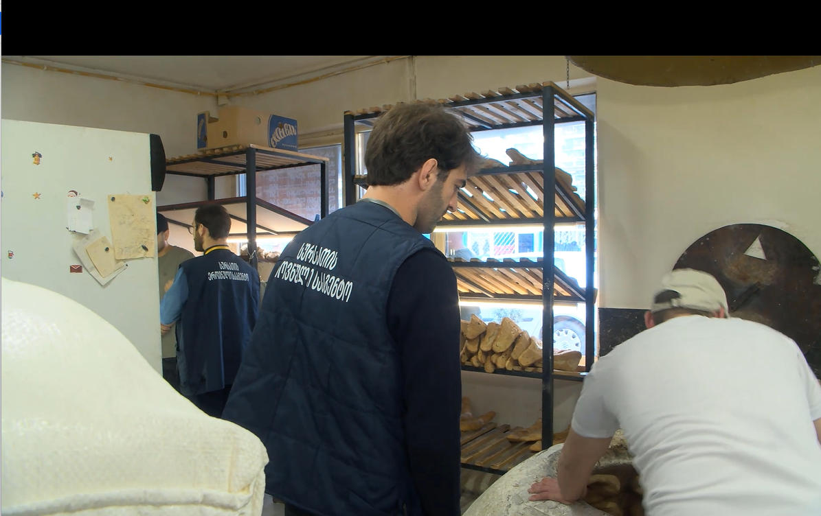 სურსათის ეროვნული სააგენტო – მოწმდება სკოლებისა და სკოლამდელი აღზრდის დაწესებულებების კვების ბლოკები – წელს 6000 სახელმწიფო კონტროლიდან გამოვლინდა 173 დარღვევა, რომელთა შორის ვადაგასული სურსათის რეალიზაცია ჭარბობს