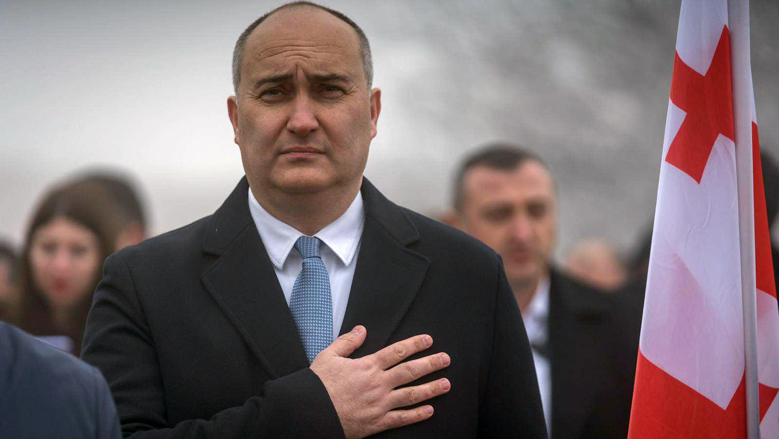 ჯუანშერ ბურჭულაძე: მე სხვა მუხლი მაქვს წაყენებული, ჩემს ოჯახის წევრს და ჩემს ყოფილ მოადგილეს, სხვა მუხლი, მაგრამ არ მინდა ისე წარმოჩინდეს, რომ მხოლოდ ჩემი თავი წარმოვაჩინო