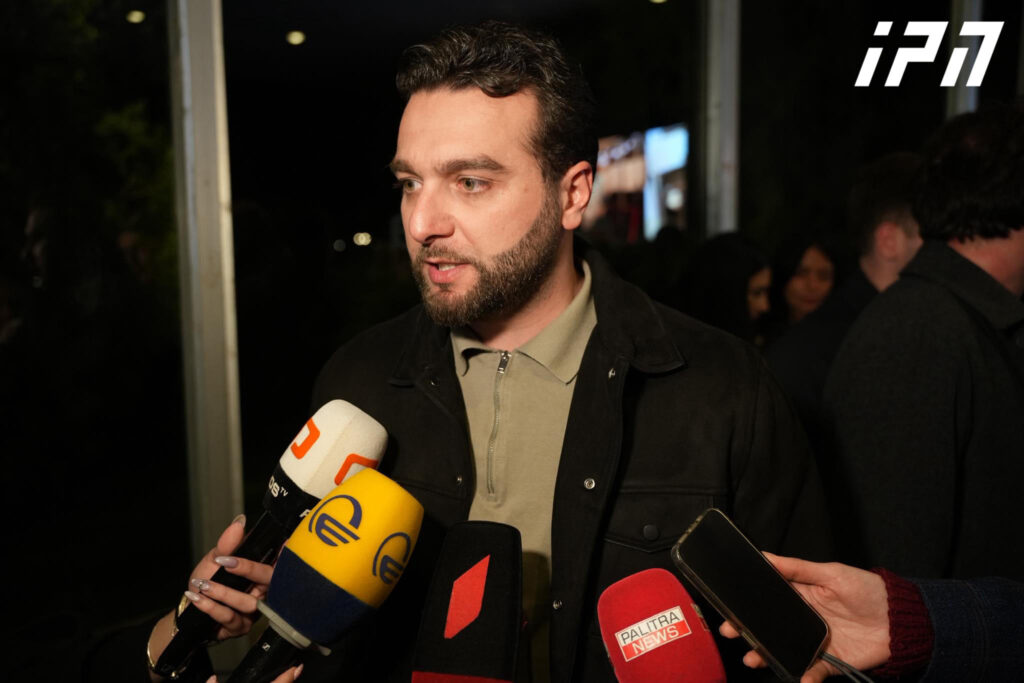 ირაკლი ჩომახაშვილი – მინდა, მივულოცო ირაკლი ყანდაშვილს, ადვოკატებს ვუსურვო დამოუკიდებლობა რთულ პერიოდში, რომელსაც დღეს გადის ადვოკატურა და ადამიანის უფლებები ქვეყანაში – დემოკრატიის წესები ასეთია, უმრავლესობა იმარჯვებს