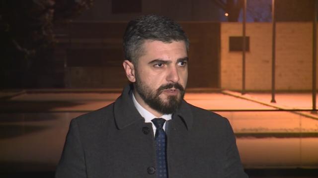 “წინასწარ შერჩეულ მსხვერპლს ორგანიზებულად და ჯგუფურად ესხმოდნენ თავს, ექცეოდნენ არაადამიანურად, აწამებდნენ, ახორციელებდნენ მათ მიმართ როგორც ფიზიკურ, ასევე ფსიქოლოგიურ ძალადობას” – პროკურორი, ფაშისტური დაჯგუფების წევრებზე