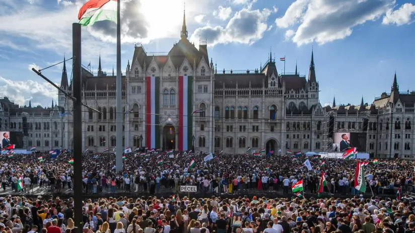 Reuters: უნგრეთის პარლამენტმა პრეზიდენტის გადაყენების შესახებ კანონი დაამტკიცა
