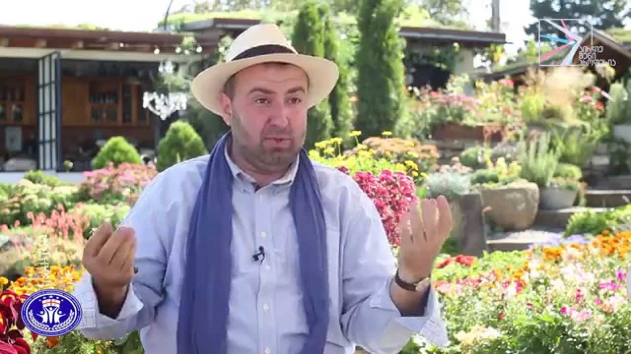 ,,ასეთი დურაქი რაფერ უნდა იყო თუნდაც იმას ვერ მიხვდე შენთვის რა ჯობია და ვის მიადგე შენი უგემოვნობით” – ზურა შევარდნაძე